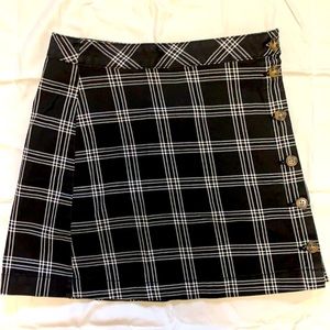 Black&White H&M Skirt Size 6.